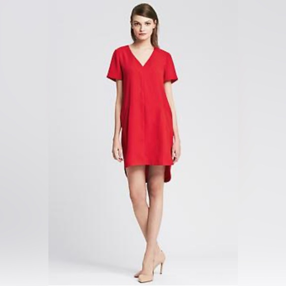 Banana Republic Tops - Banana Republic Dress Size 6 Bright Red‎ Glow Curved Hem Shift Dress ❤️❤️